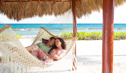 Beach-Honeymoon-Vacation-Trip-Romantic-Love